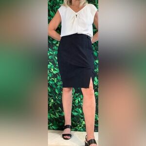 🖤 Ann Taylor Black Lined Pencil Skirt w/ Slit Size 8P